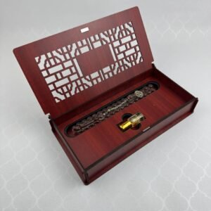 photo 5872732251429211590 y