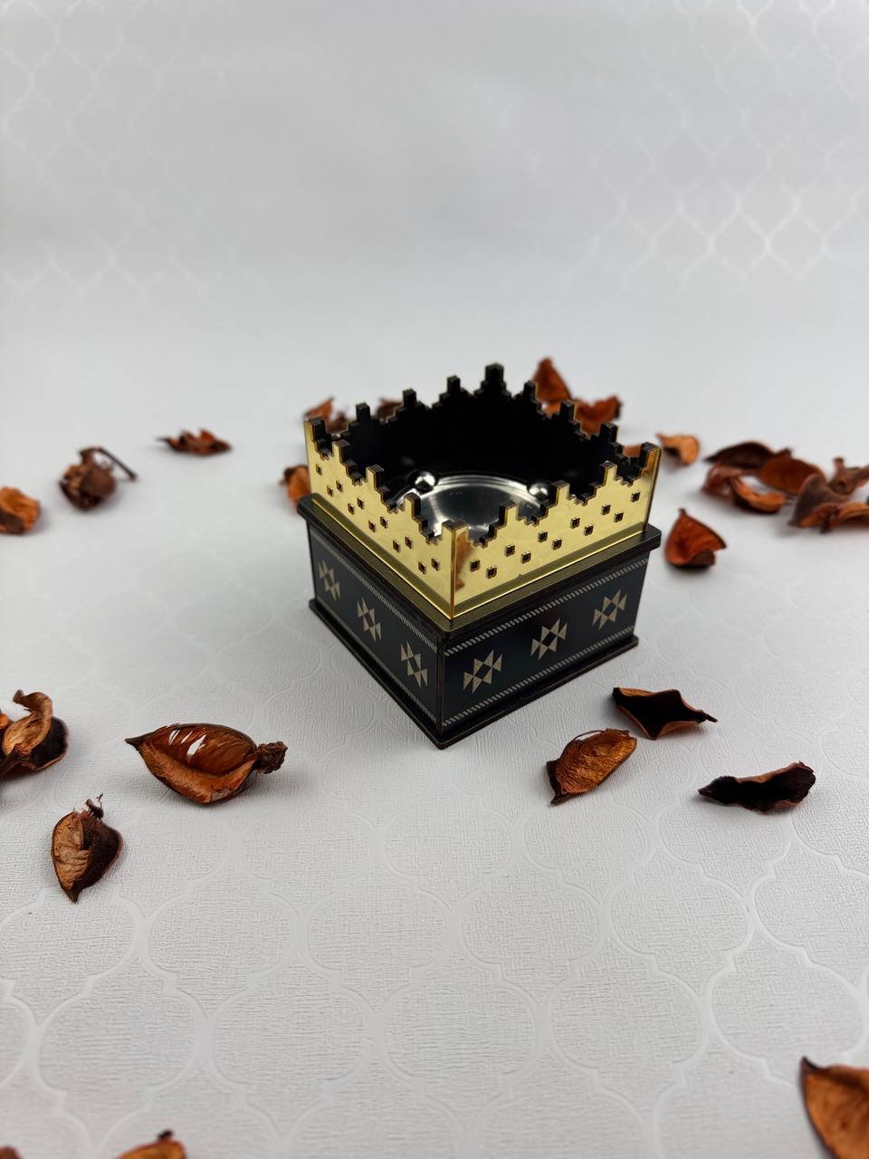 مباخر صغيرة منوعة 3 تاج