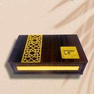 العلب المخصصة تغليف فاخر يعكس هوية شركتك من Acrylic Wood Gift
